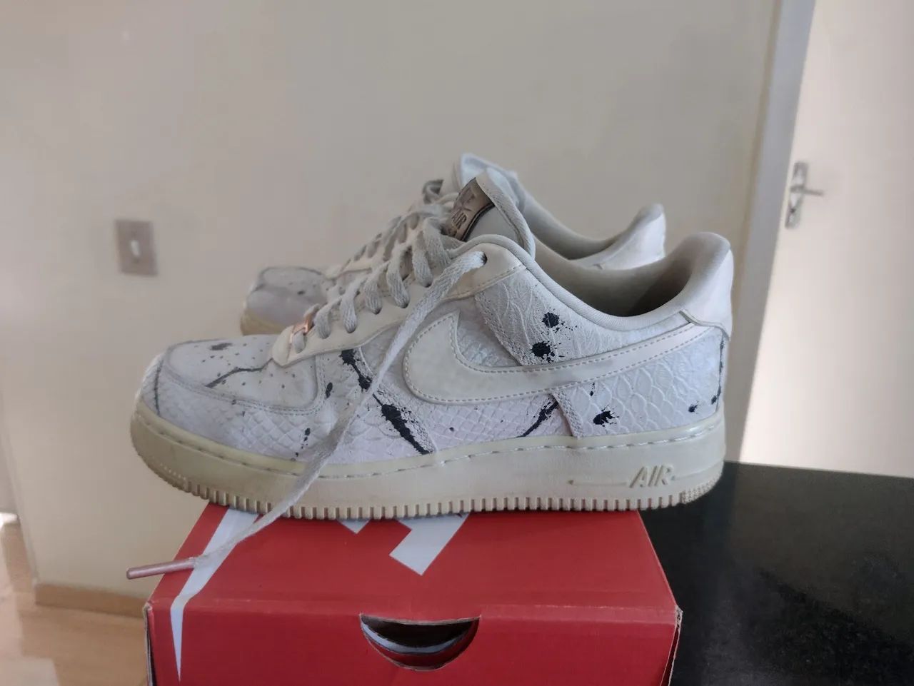 Nike Air Force 1 Low - Branco/Marrom - Foto 2