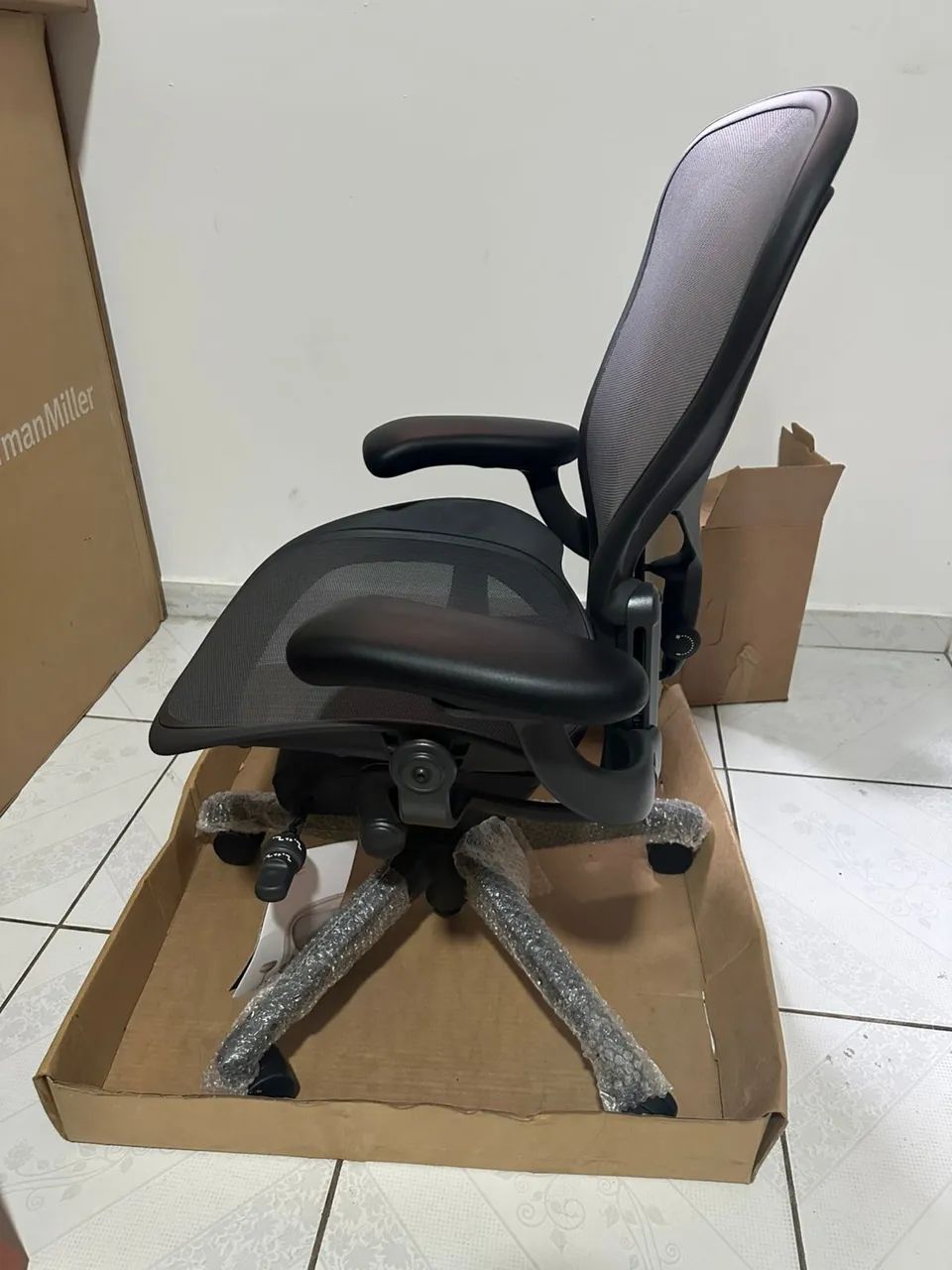 Cadeira de escritório Herman Miller New Aeron B Completa - Foto 2