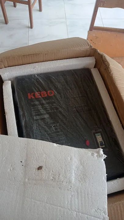 Estabilizador de voltagem novo