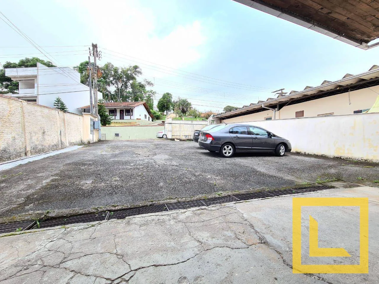 Galpão e 4 KITNETS à venda, 500 m² por R$ 1.500.000 - Velha - Blumenau/SC