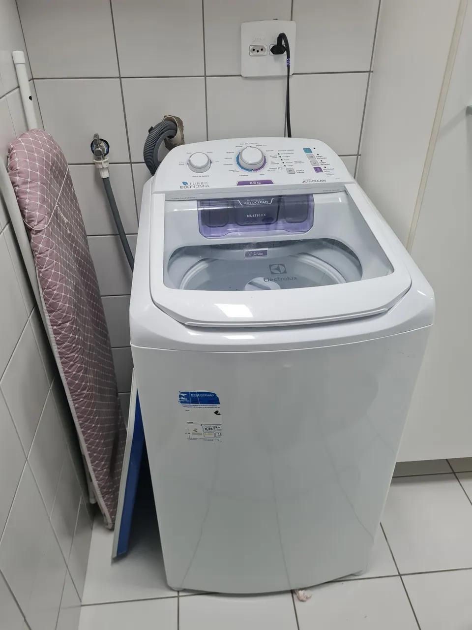 Máquina de Lavar Electrolux 9,5kg - Turbo Economia (retirada entre 9 e 12 de julho)
