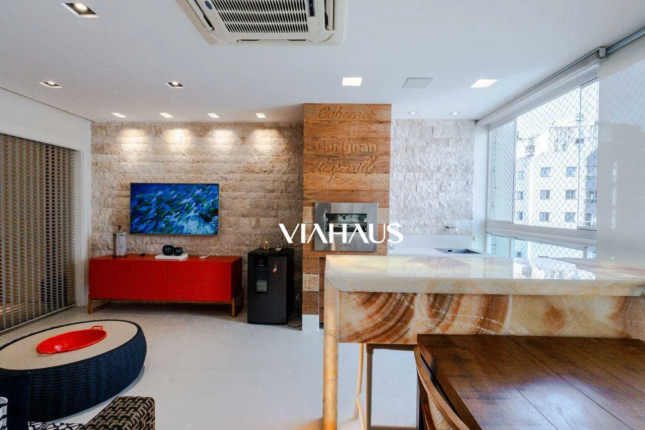 Lindo apartamento no edificio La plage - porteira fechada.