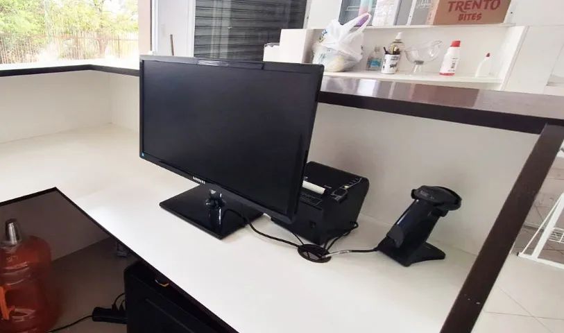 Balcão em L em MDF - Comprimento 1.65 , Largura 1.35, Altura 1.10, Profundidade 0,60  - Foto 5