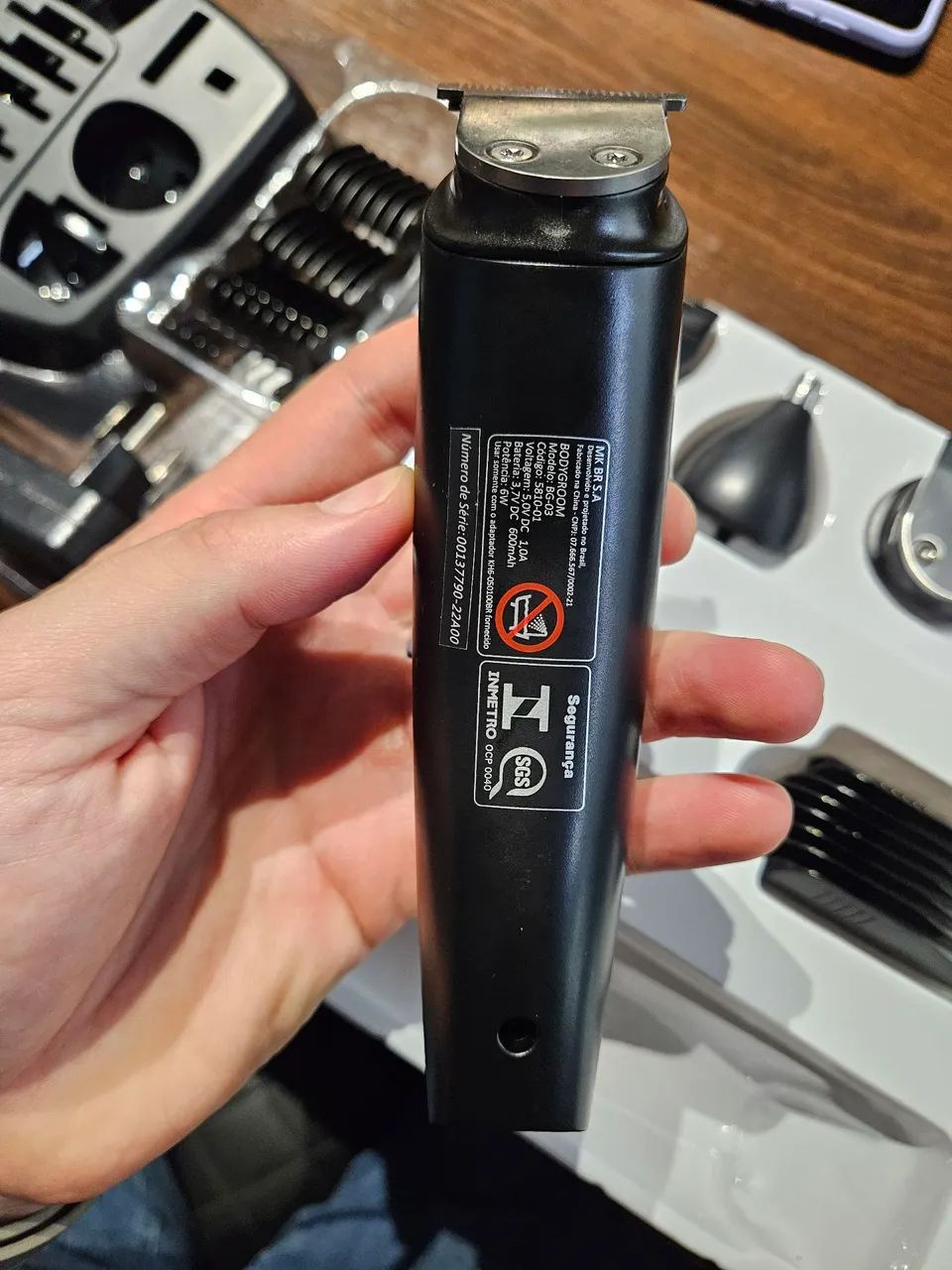 Aparador de pelos Mondial BG-03 Super Groom 10 em 1 - Foto 4