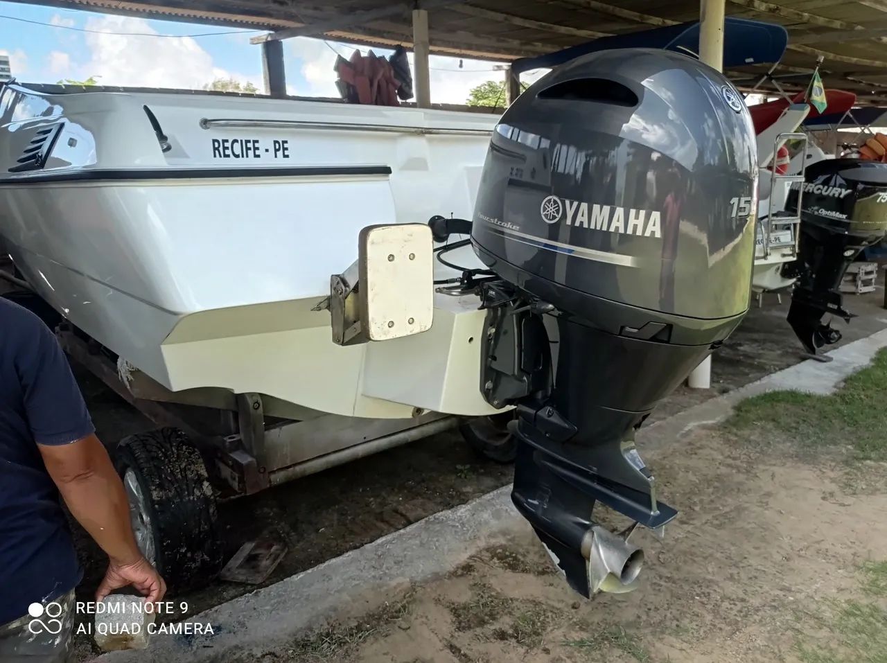 Lancha Ventura 23 pes