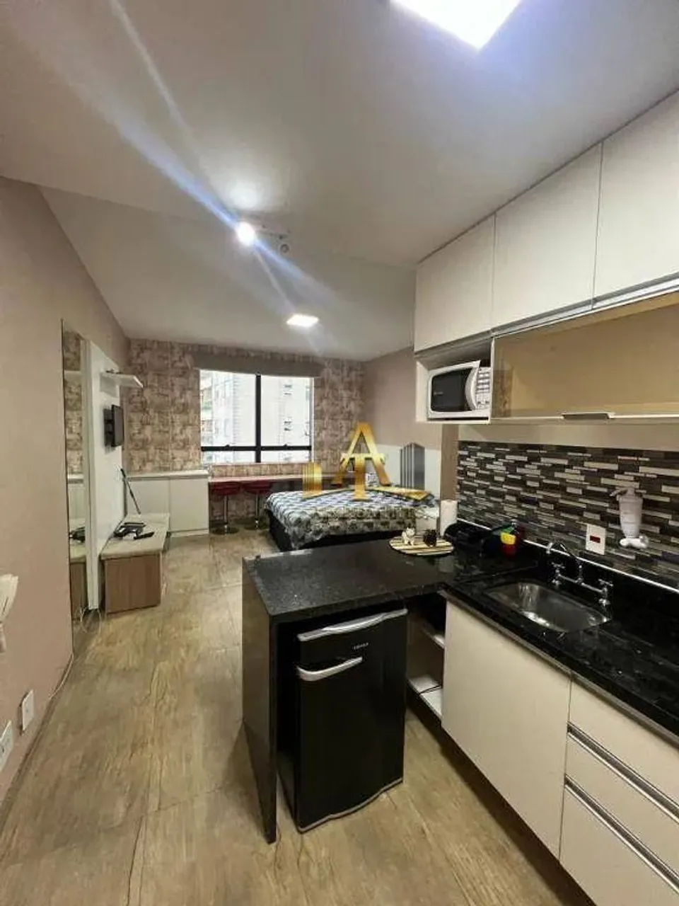 Studio com 1 dormitório para alugar, 26 m² por R$ 2.721,03/mês - Edifício Selenita - Barue