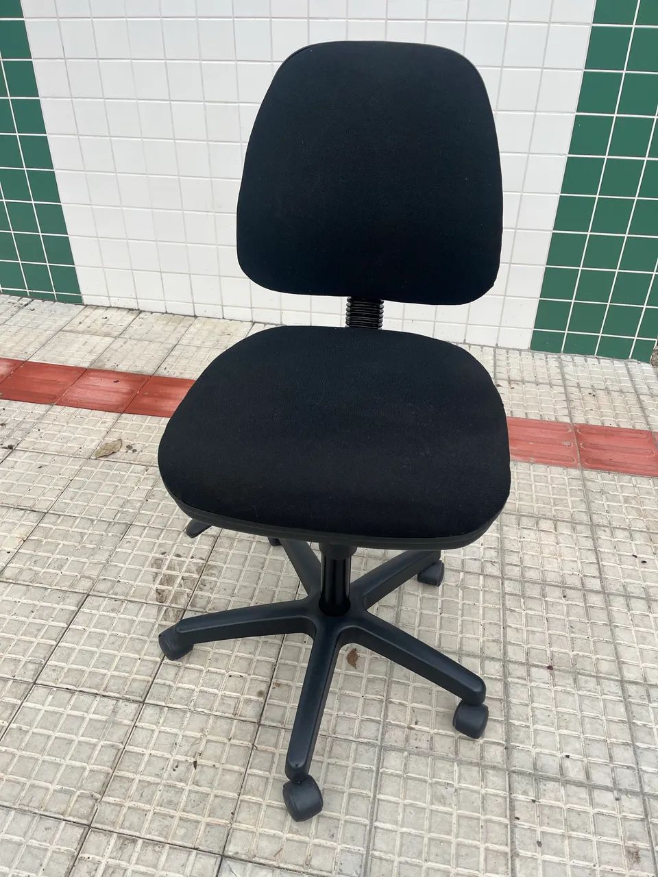 Cadeira giratória flexform  - Foto 4