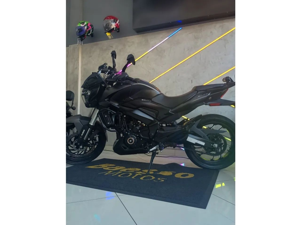 Bajaj Dominar 400  2025 - Foto 4