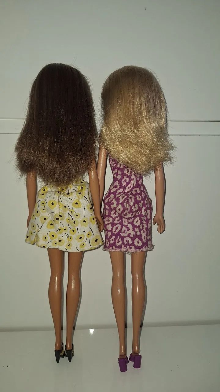 Dupla de Barbies anos 2000 - Foto 4