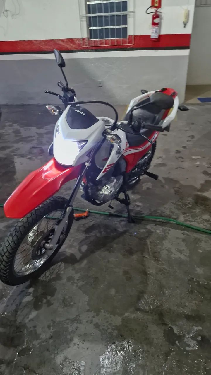 Bros 2019