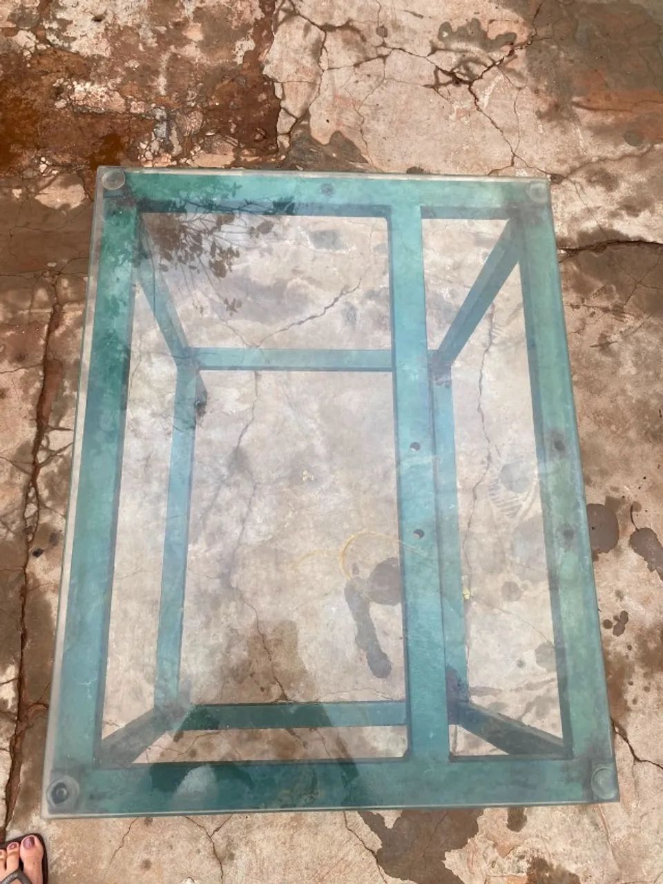 MESINHA DE APOIO COM BASE E VIDRO