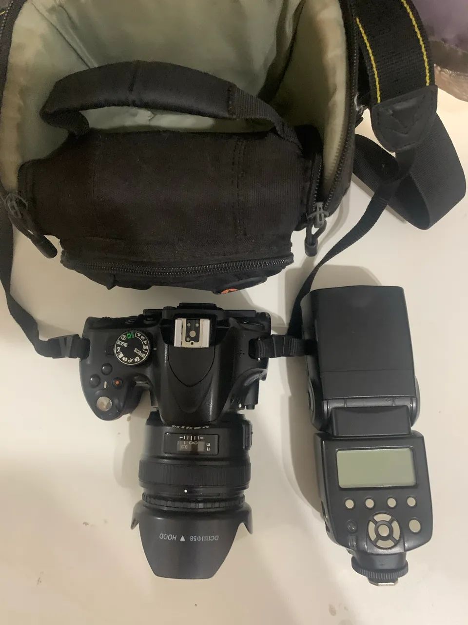 NIKON D5100 + Flash + Tripé 