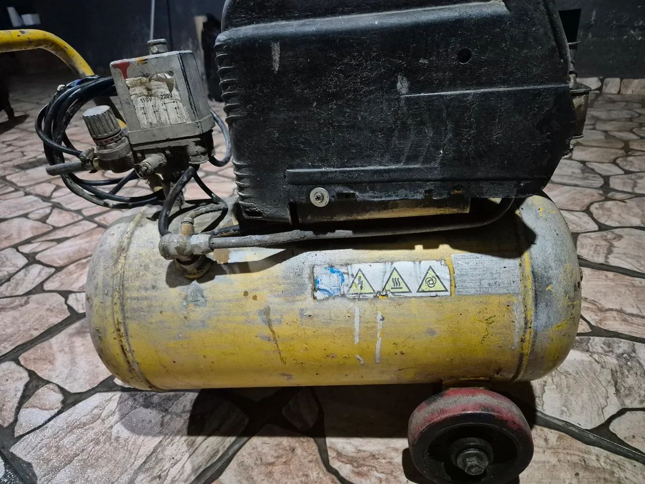 Compressor de ar Wind  Pressure DEFEITO leia* - Foto 3