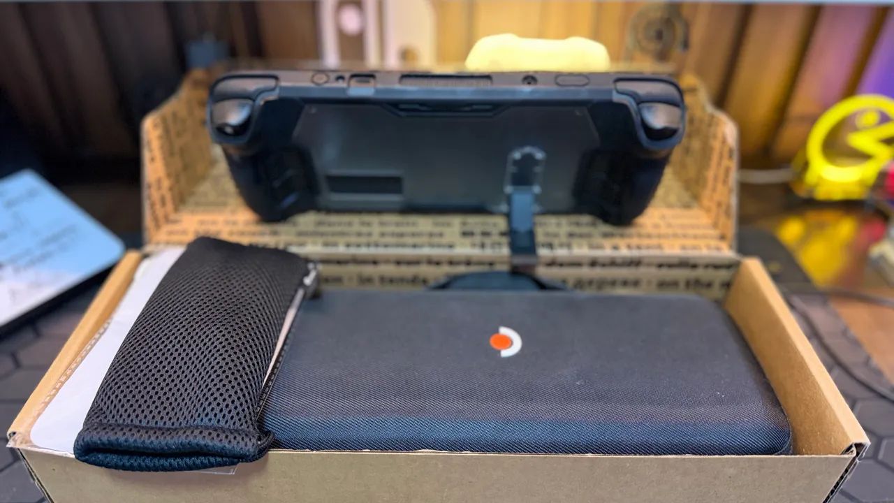 Steam Deck Oled 1TB, impecável, com caixa, película, case e todos acessórios  - Foto 2