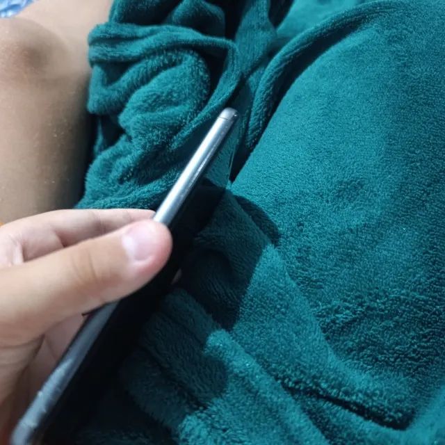 Motorola GK40, ele parece ser um Moto G4 - Foto 4