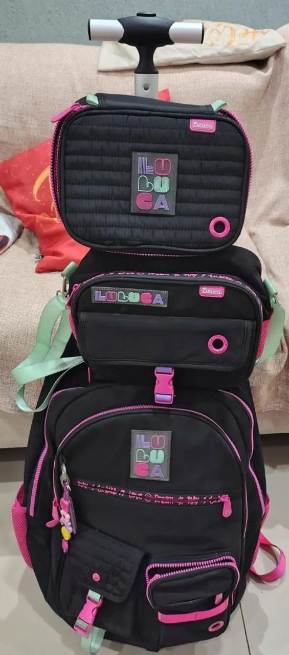 Mochila luluca com rodinhas + Kit estojo e lancheira