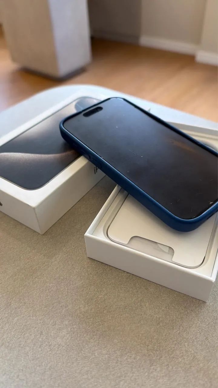 iPhone 15 Pro - 256GB