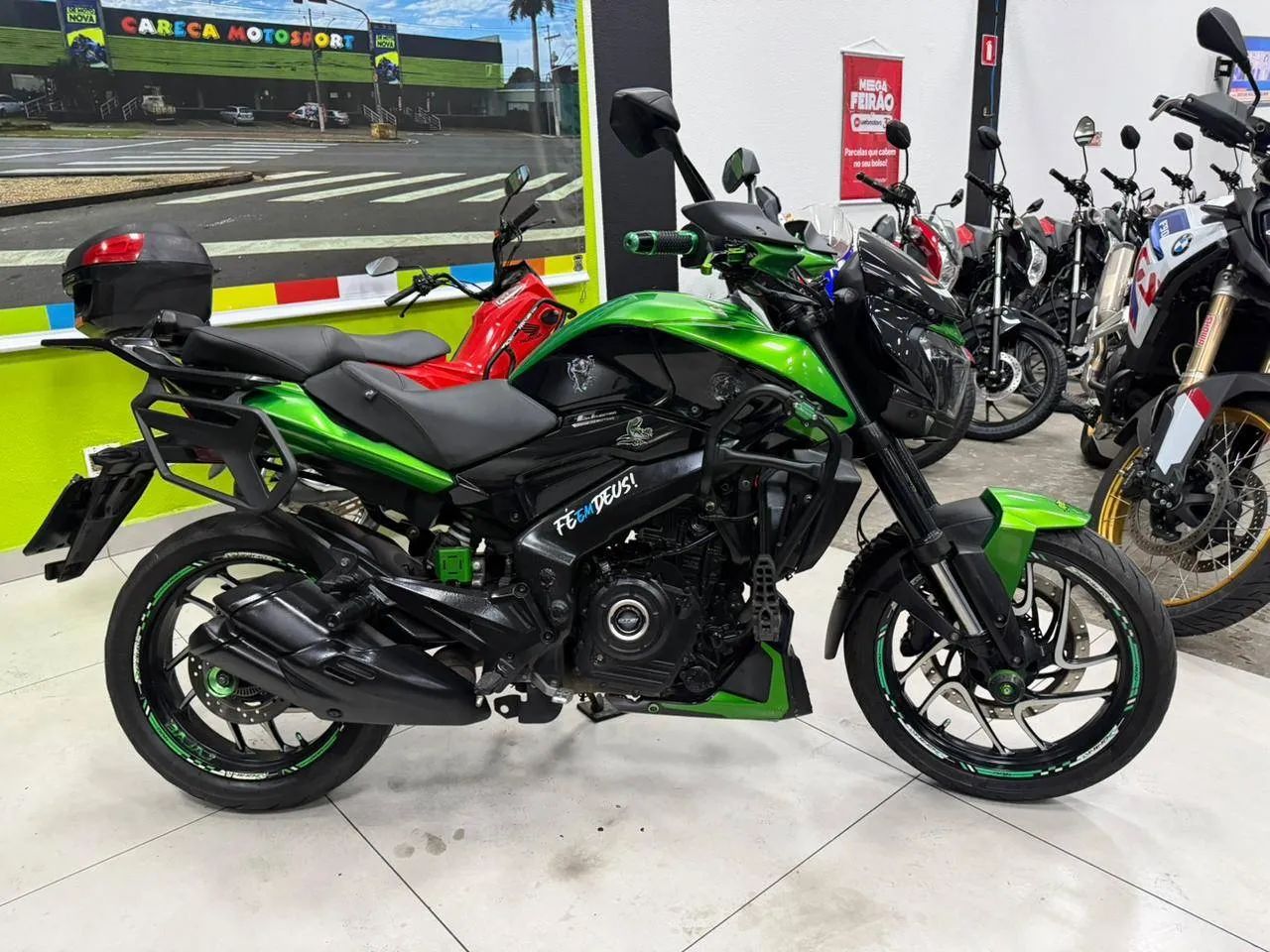 BAJAJ DOMINAR 400