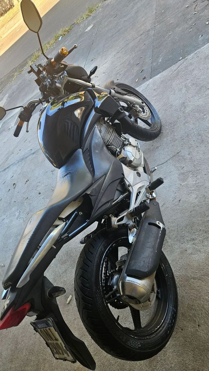 CB 300R - Foto 2