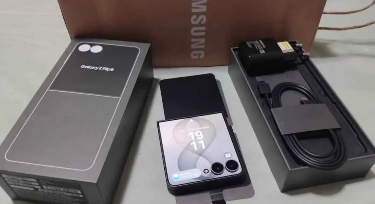Galaxy Z Flip 8