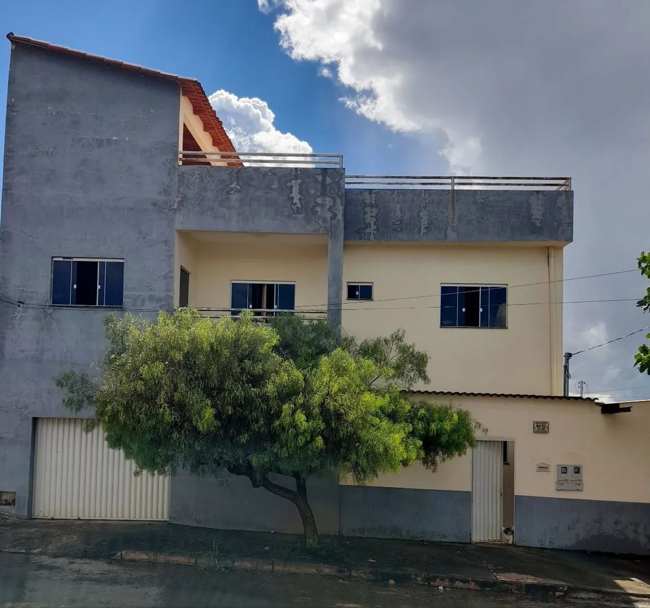 Vendo Sobrado + loja + espaço de festas 