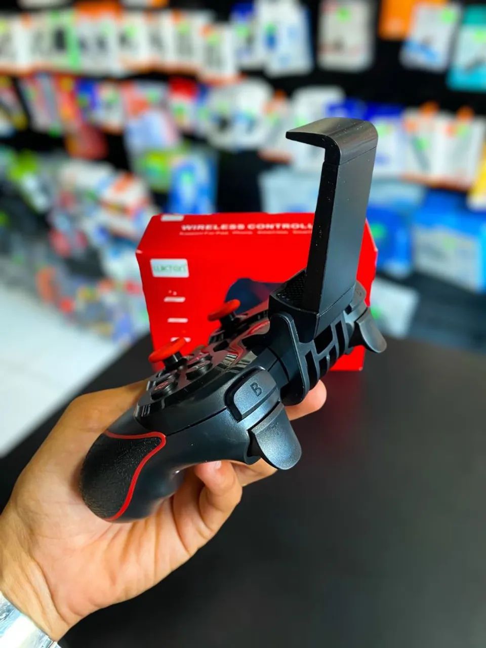 CONTROLE GAMER JOYSTICK BLUETOOTH PARA CELULAR - Foto 5