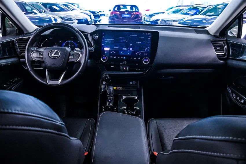Lexus NX-350h Luxury 2.5 16V Aut. (hybrid), foto 14 de 19