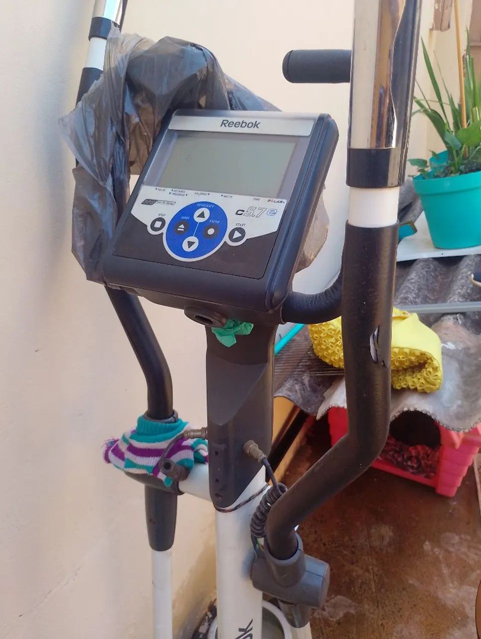 Elíptico com defeito - Foto 4