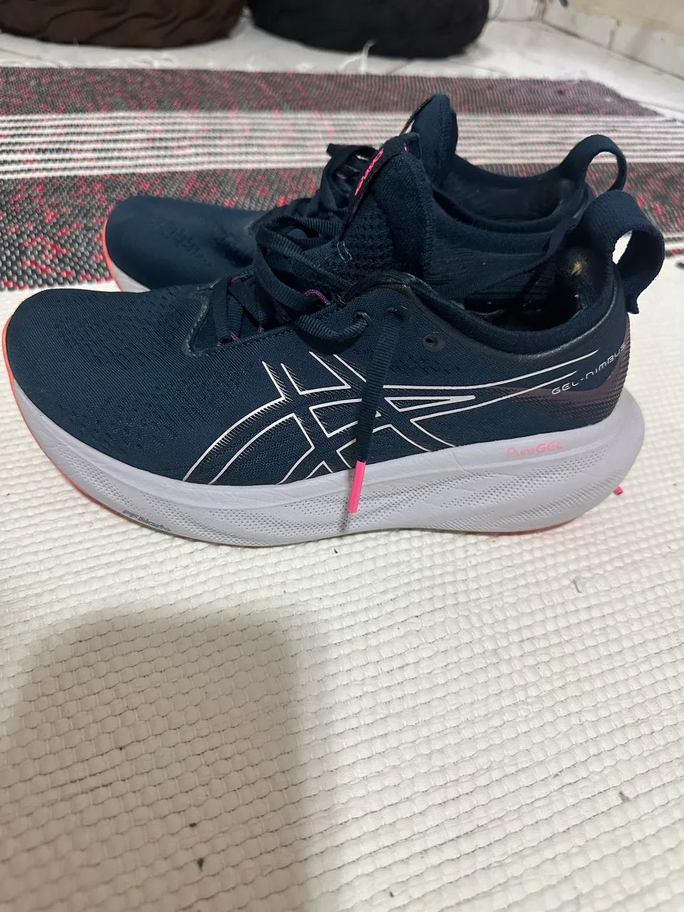 Asics gel Nimbus 25.