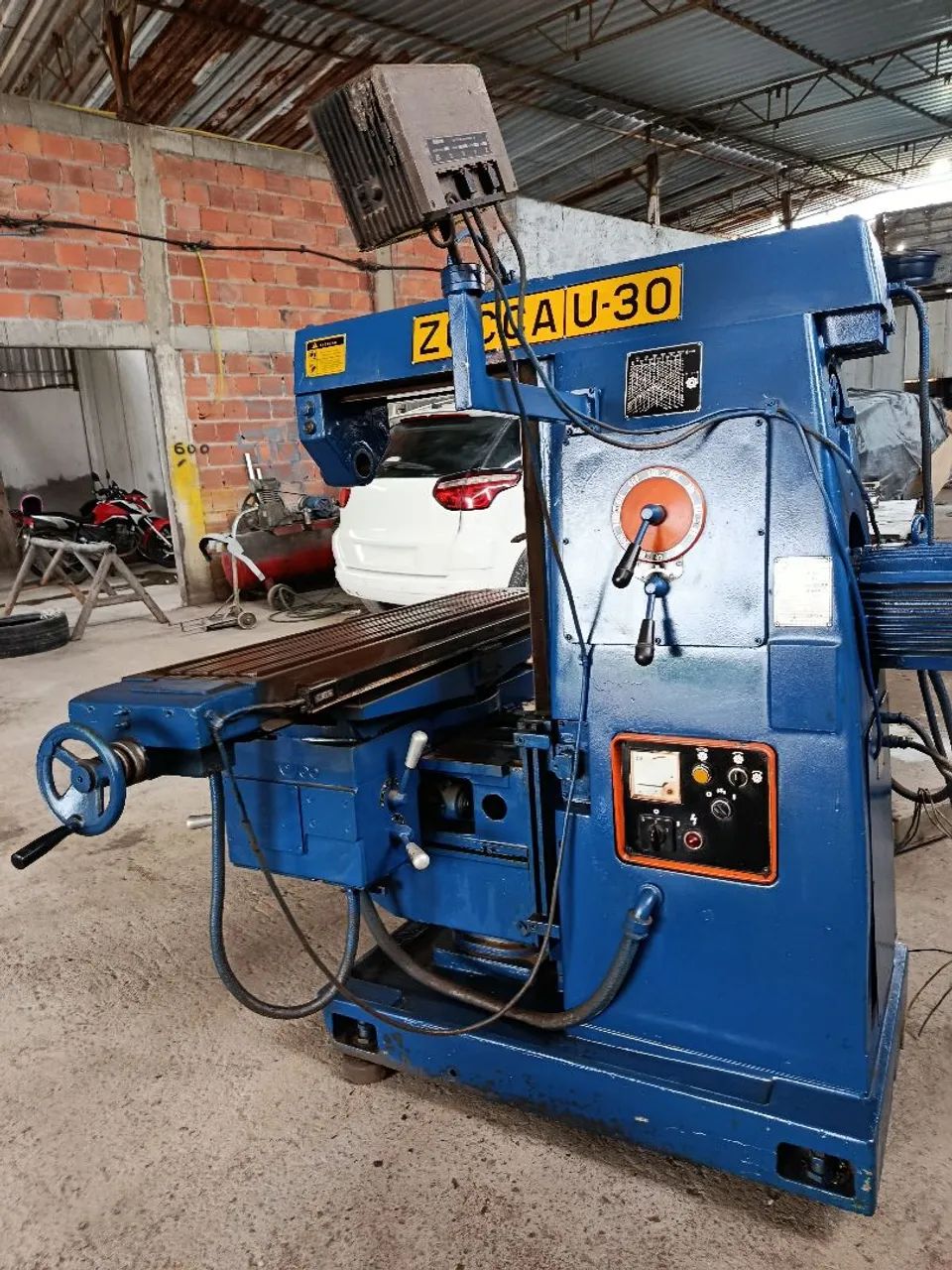 Fresadora u30 universal