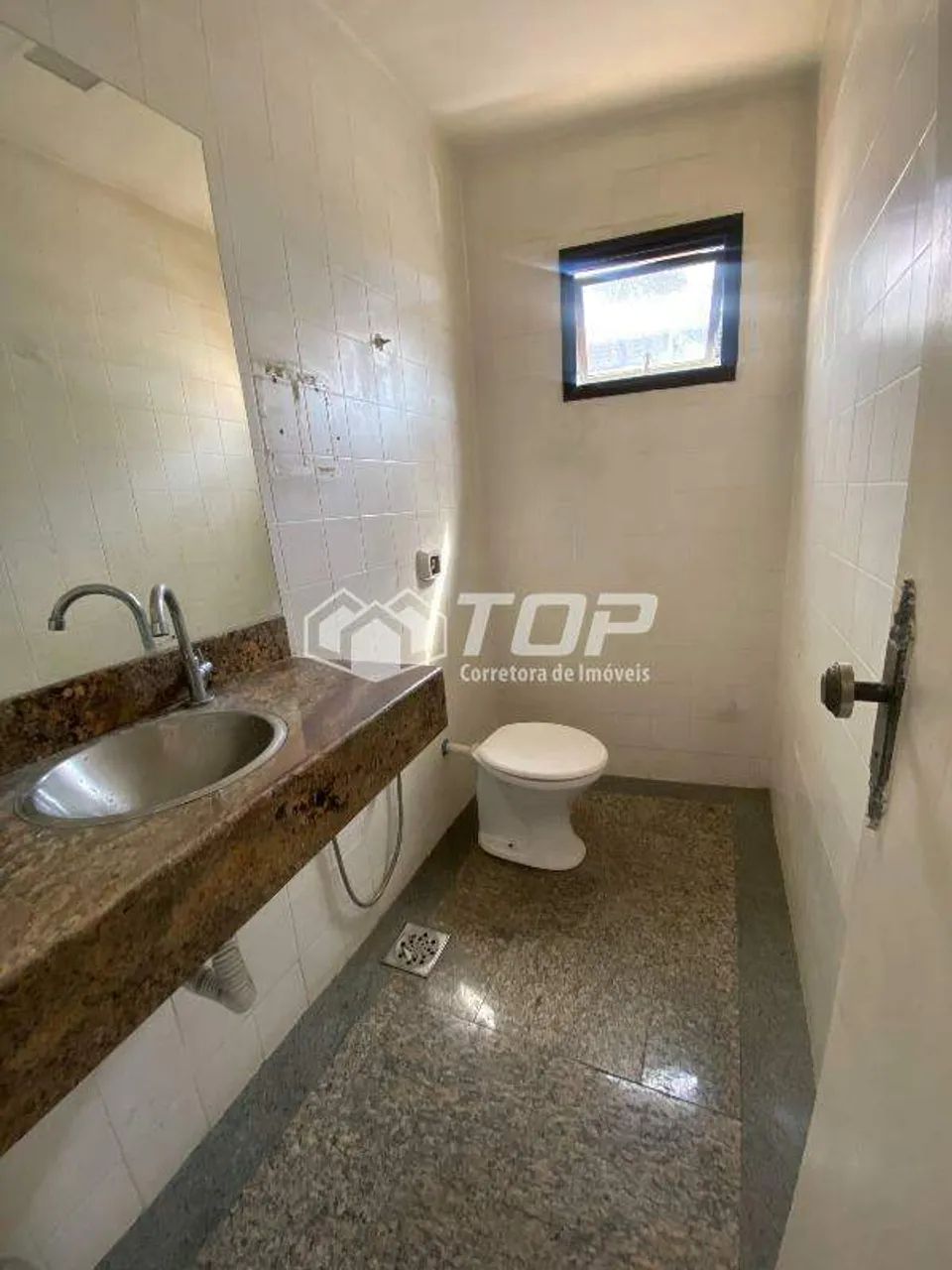 Sala comercial para locação com aprox 115m² no bairro Gilberto Machado - Foto 2