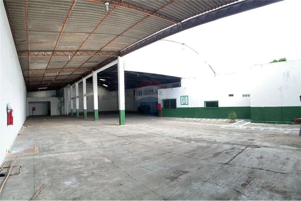 Imóvel Comercial ÀVenda Próximo ao Centro de Iguatu - Foto 5