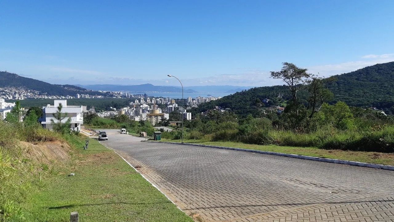 Terreno em loteamento de alto padrão - Foto 3