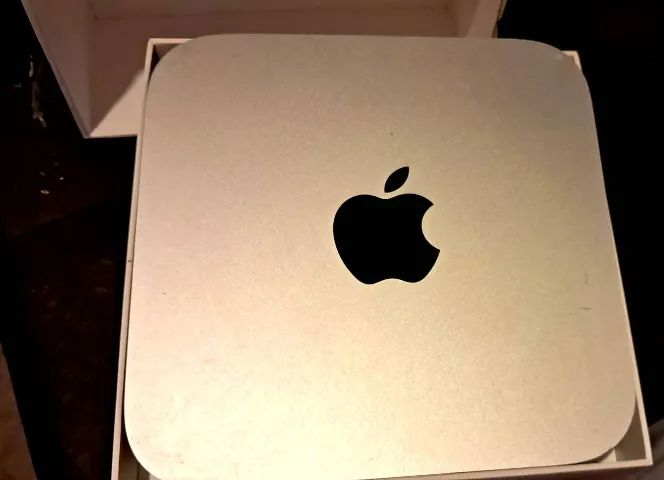 Mac Mini M2 8GB de RAM 256GB SSD - Computadores e Desktops - Poço