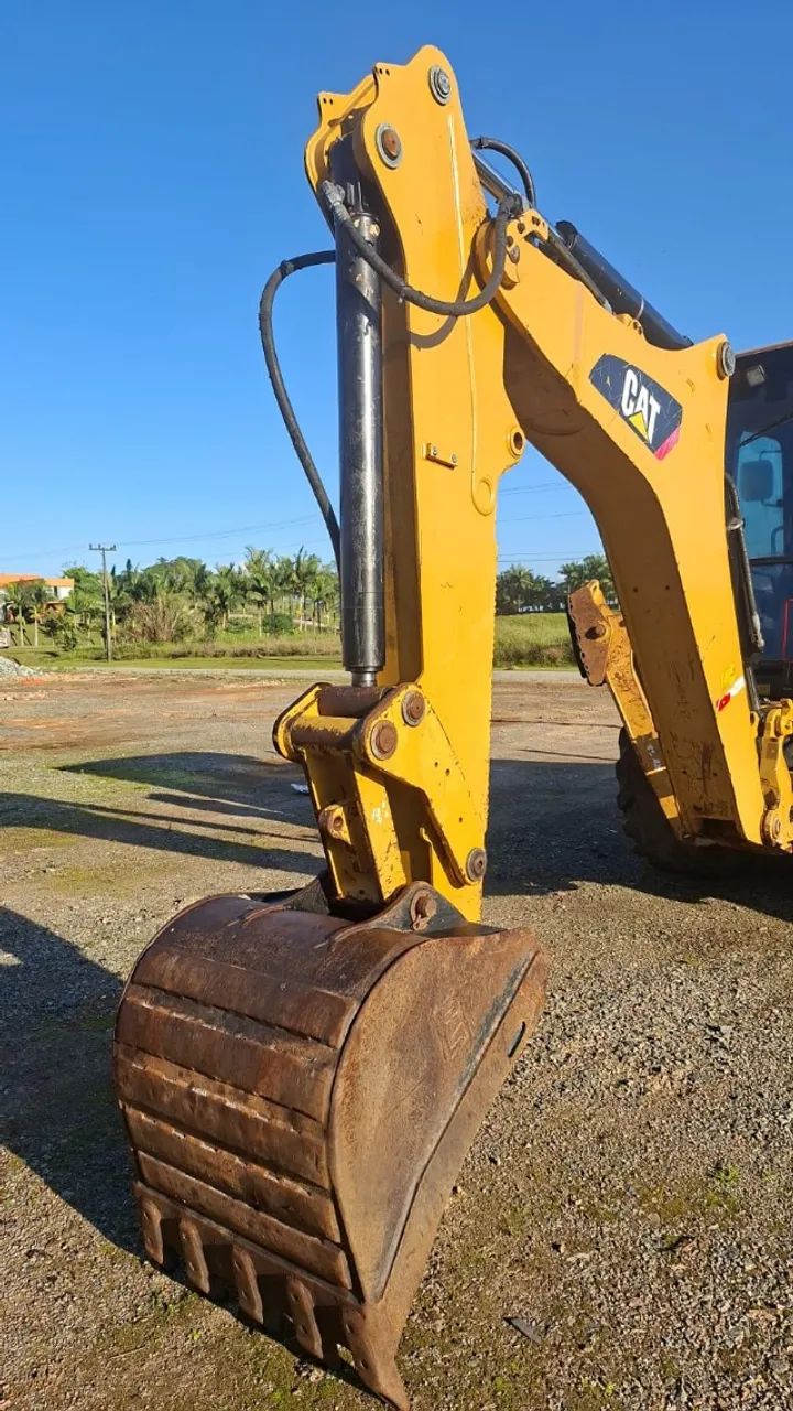 retro escavadeira modelo 416 F2 ano 2020 - Foto 5