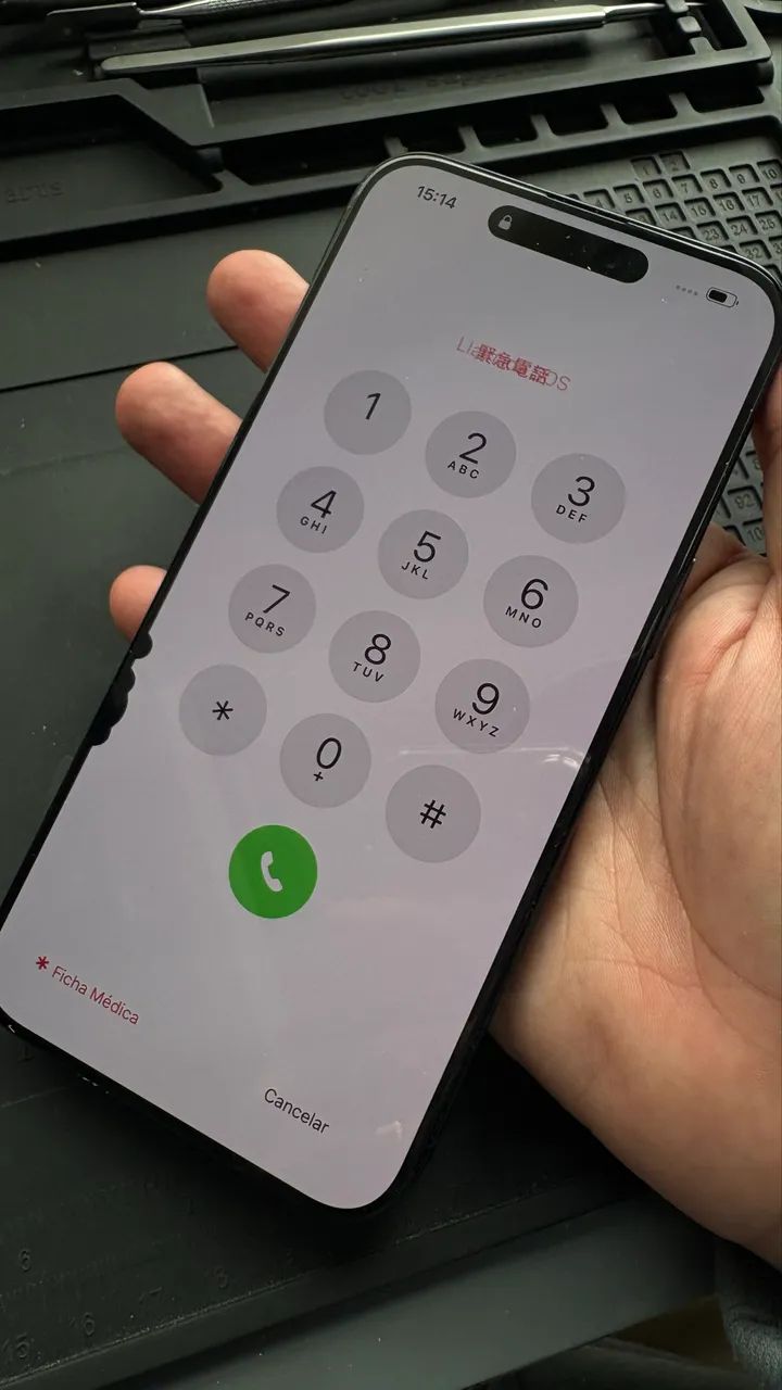 Tela Original Retirada iPhone 15 Pro Max - Com detalhe  - Foto 2