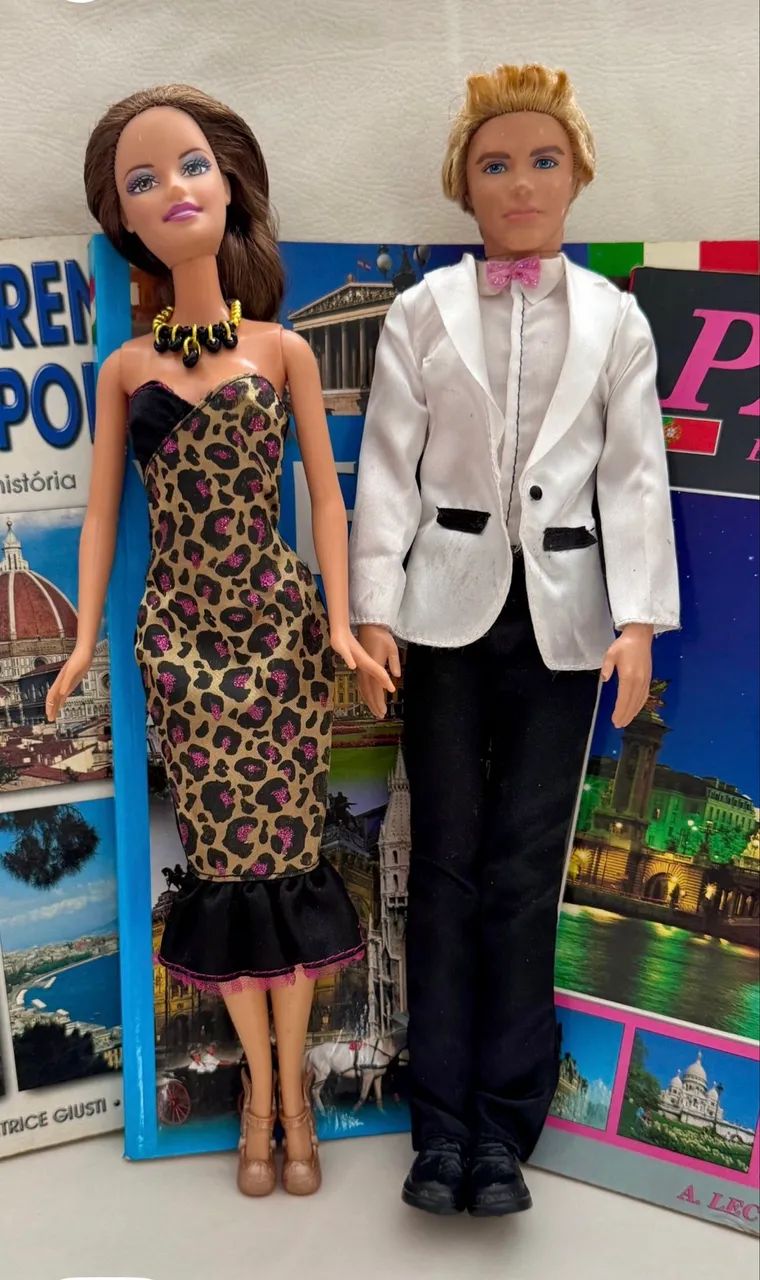 Lote de Barbie e Ken 