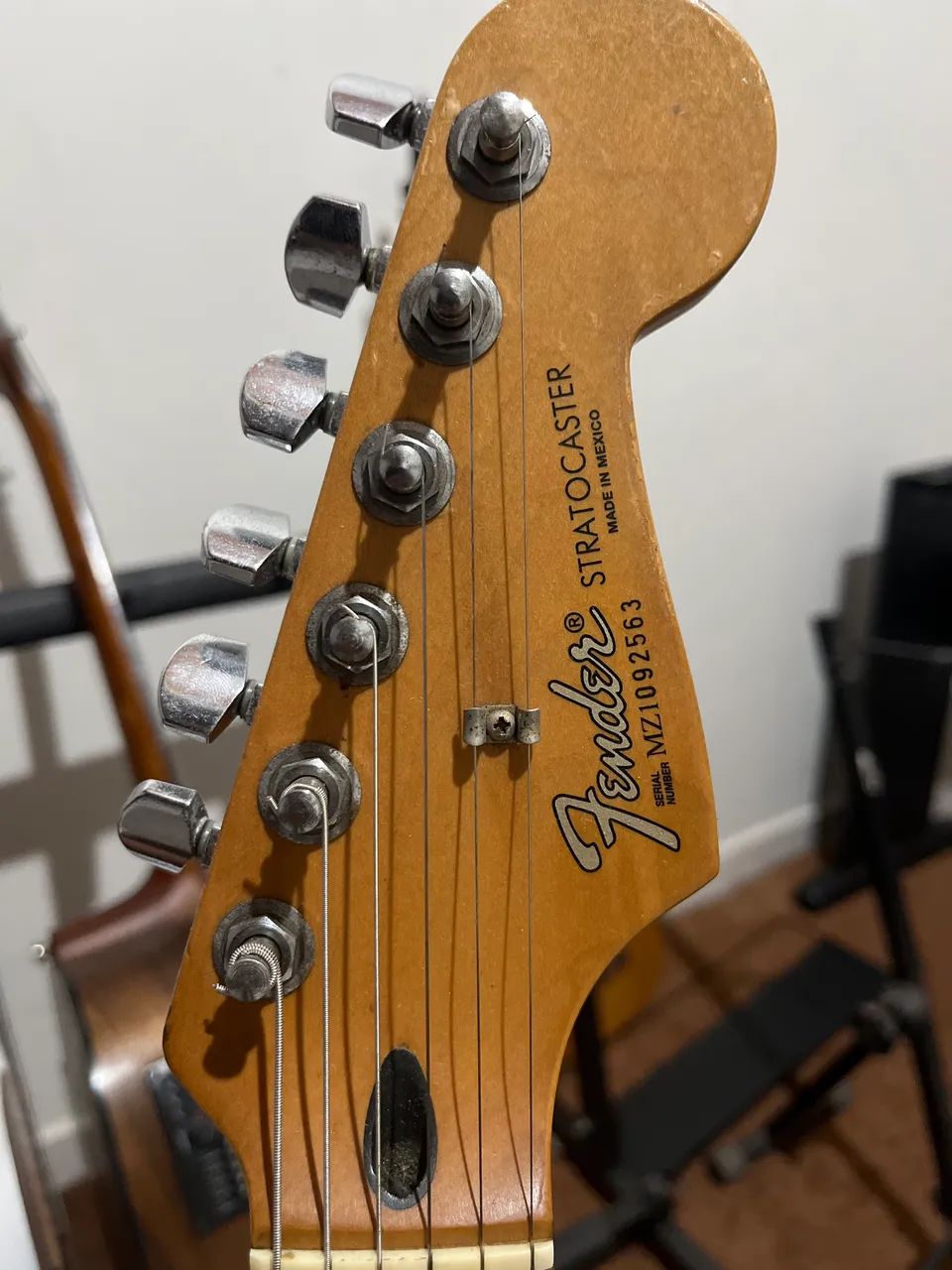 Guitarra Fender Stratocaster  - Foto 3