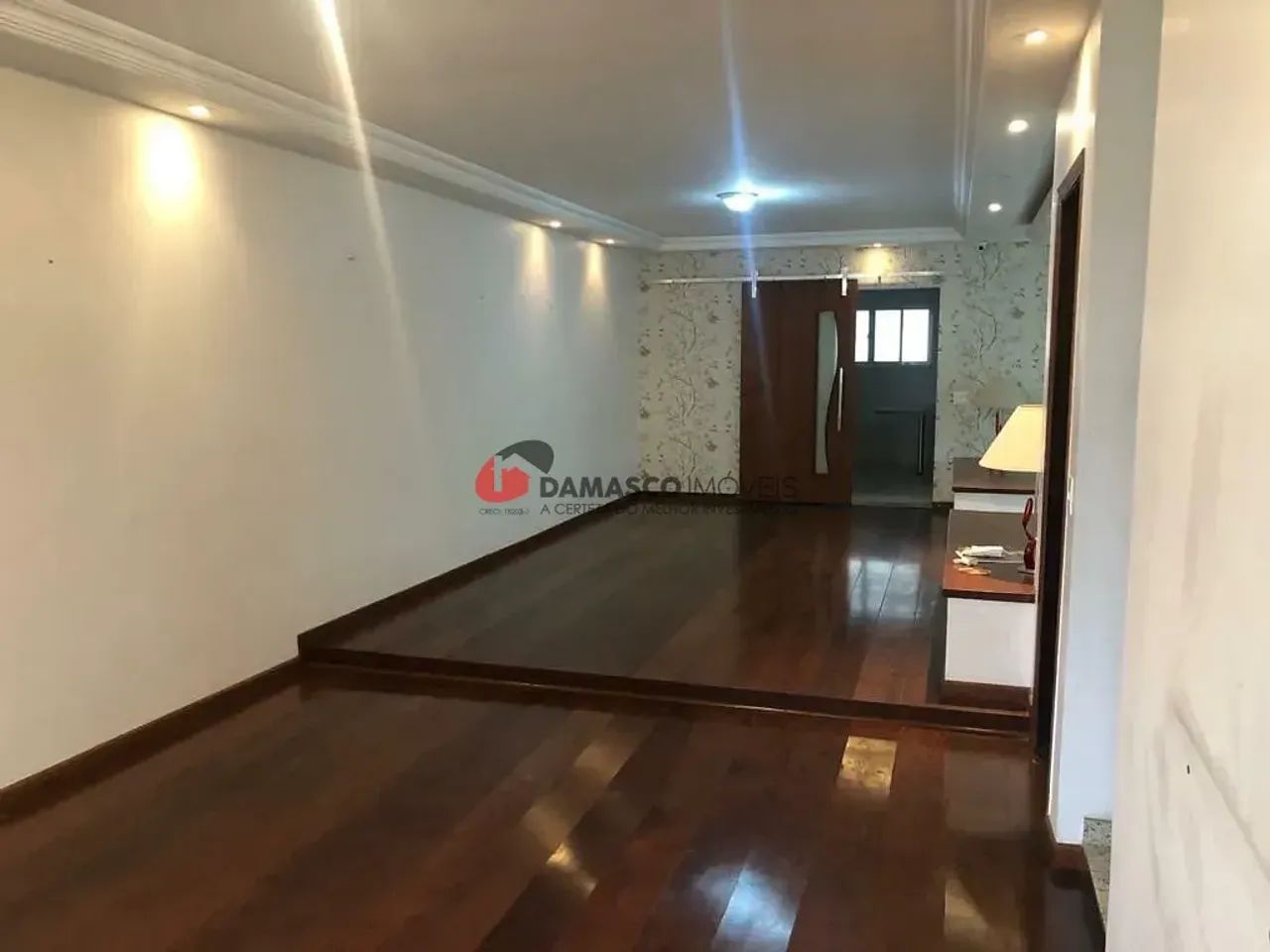 Sobrado em Vila Floresta