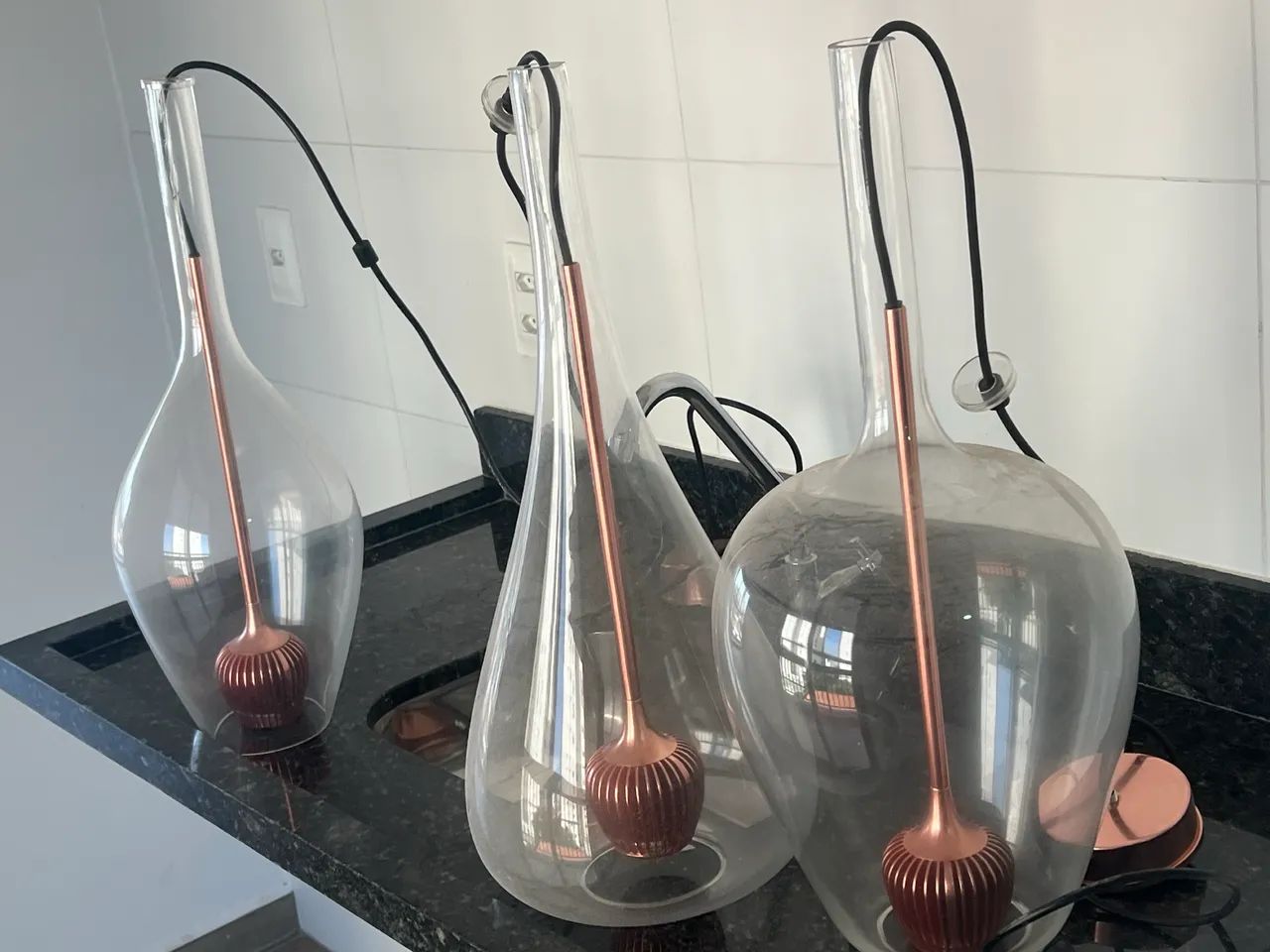 Pendentes taças de vinho