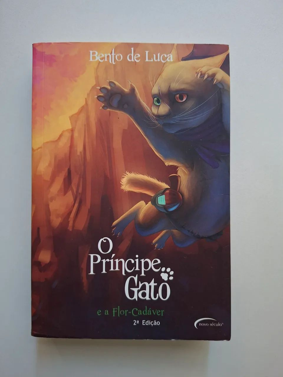 O príncipe gato e a flor-cadáver