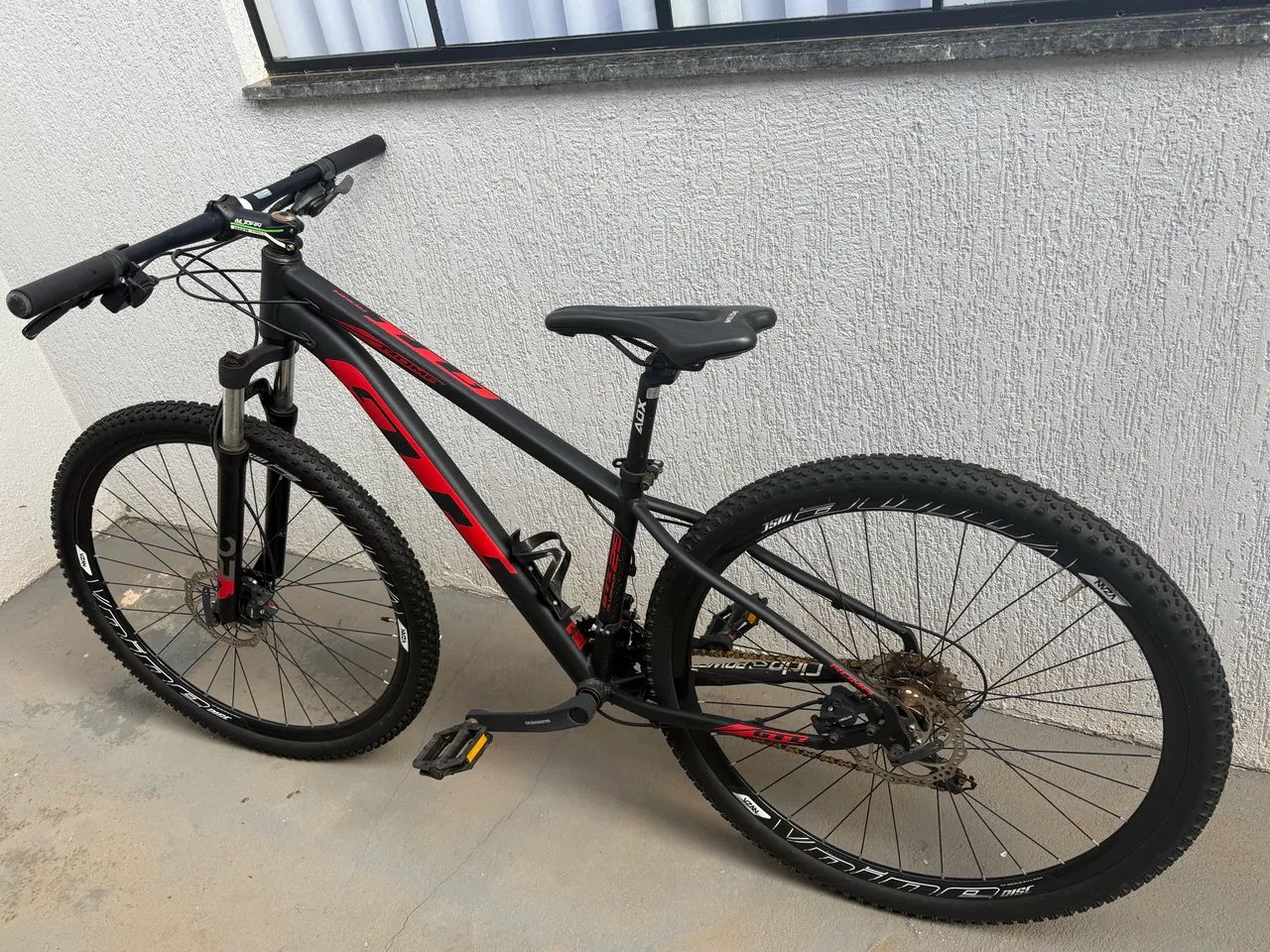 Bem abaixo do preço para vender rápido 