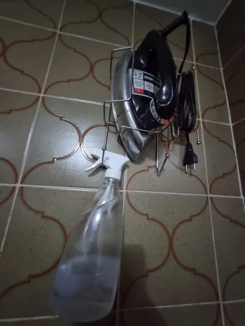 FERRO DE PASSAR ROUPA BLACK & DECKER