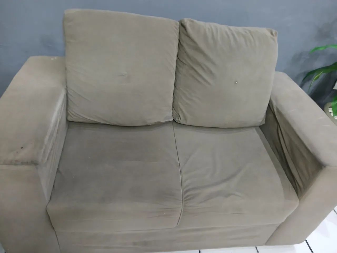 Vendo sofá 3 e 2 lugares! 65566183860483125