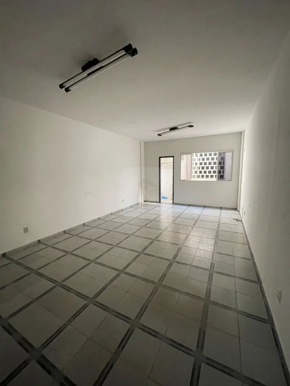 SALA PARA LOCAÇÃO BAIRRO CENTRO PROXIMO AO HOSPITAL