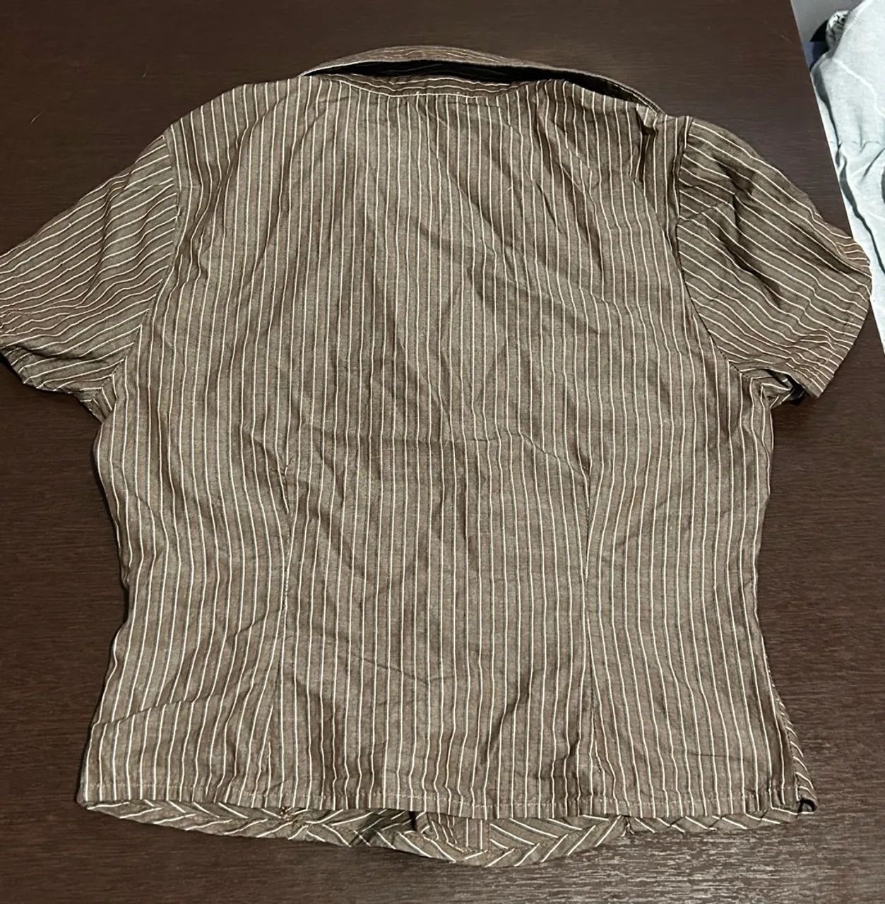Maya Ruched Short Sleeve Shirt - Foto 3