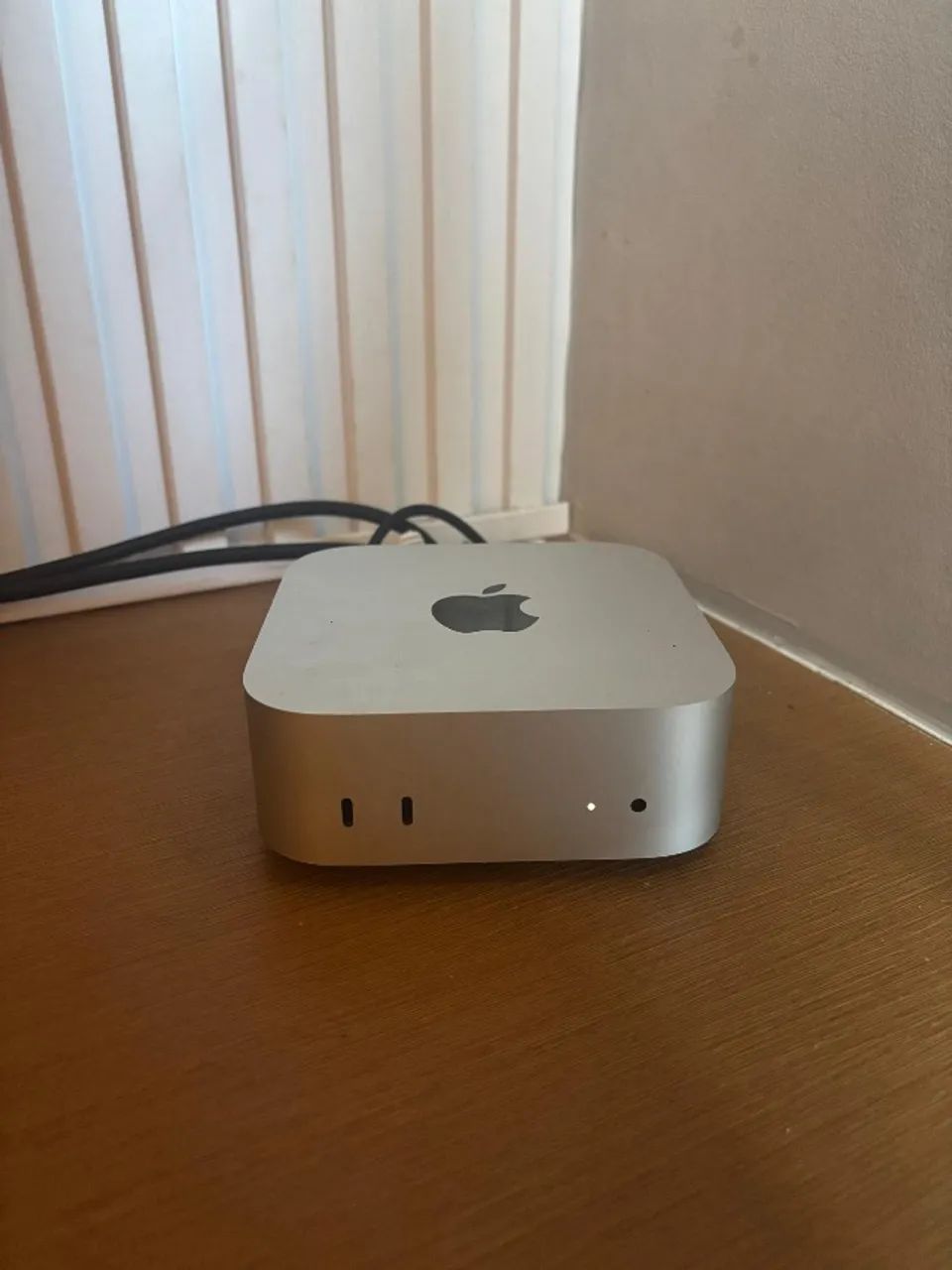 Mac Mini m4 muito novo com garantia