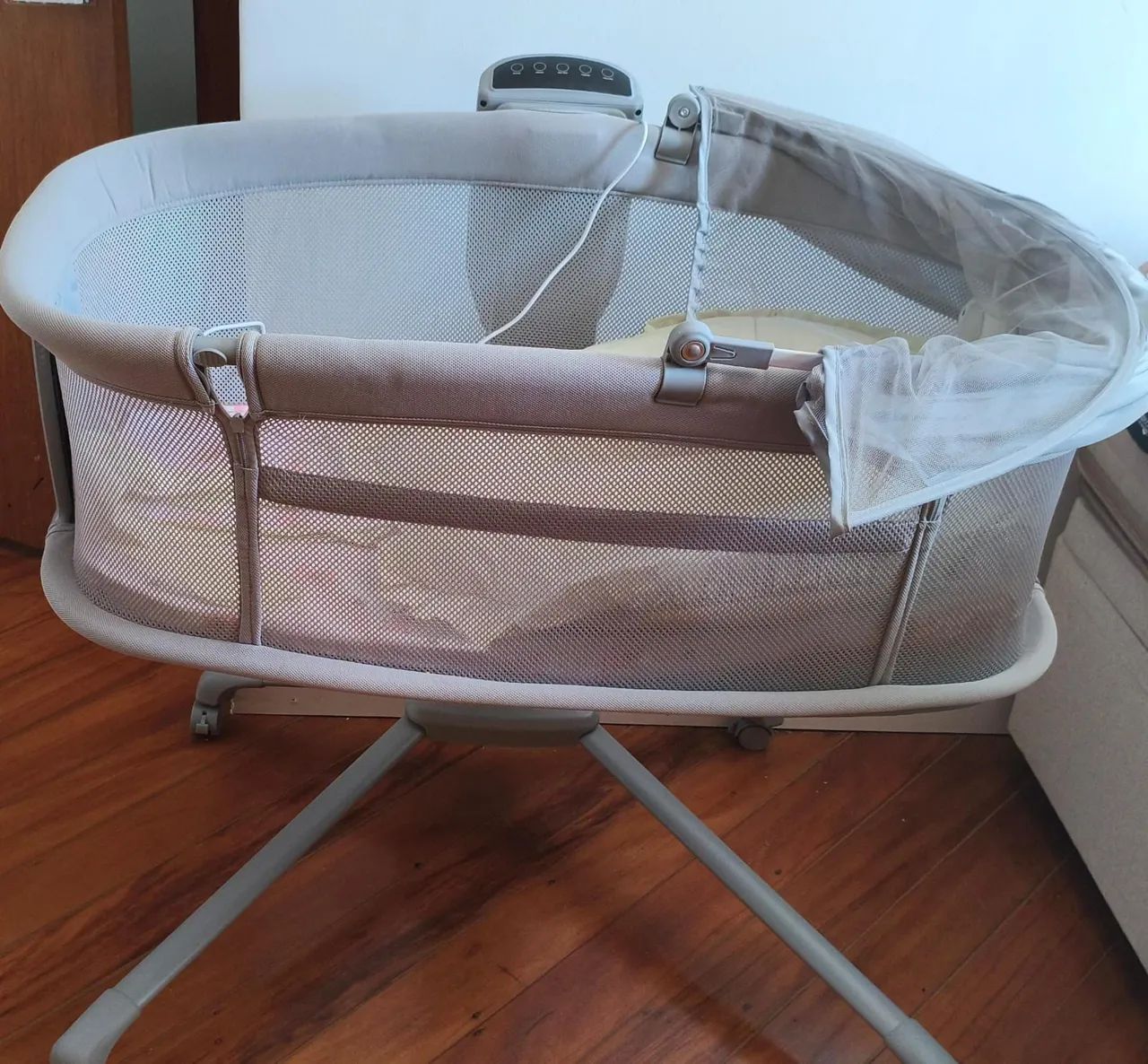 Berço mastela balanço automático tecido respirável  - Foto 2