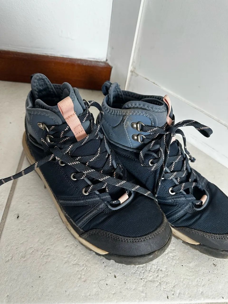 Bota trilha Quechua 36