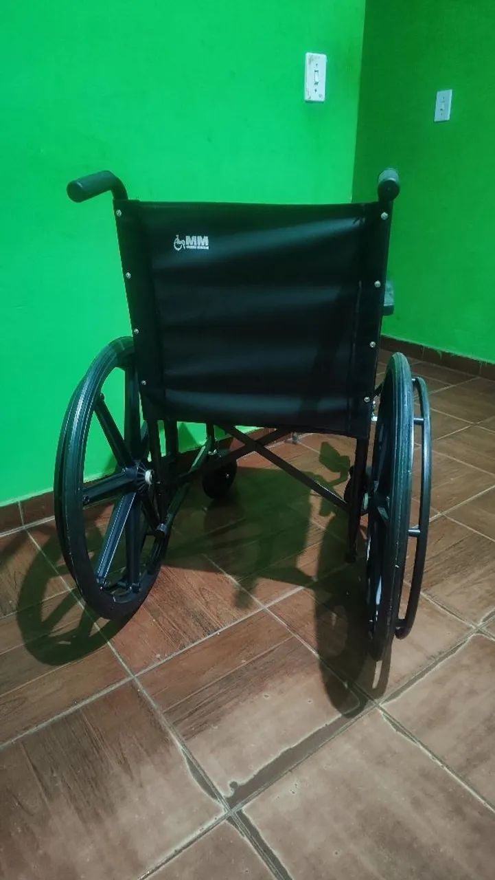 Cadeira de rodas - Foto 4